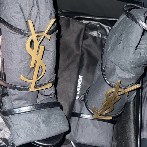 Saint Laurent Cassandra Heels - Picture 2 of 4